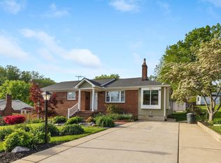 7511 Mendota Pl, Springfield, VA 22150