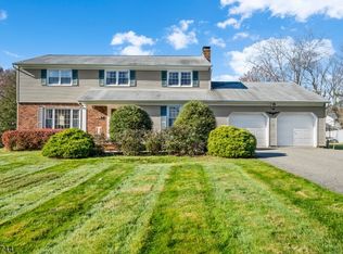 7 Rennes St, Pine Brook, NJ 07058