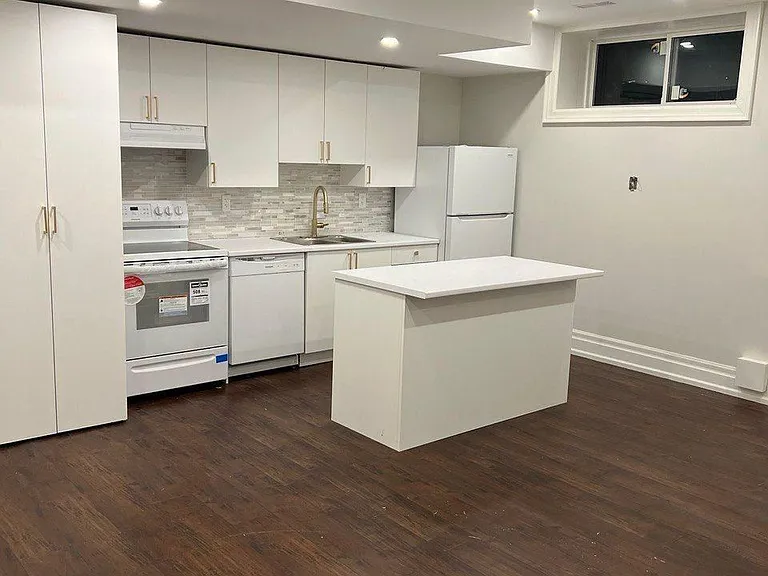 79 Maple Grove Ave #2 — Photo 6