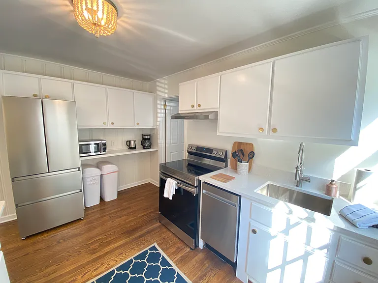 1008 N Buchanan Blvd #B — Photo 6