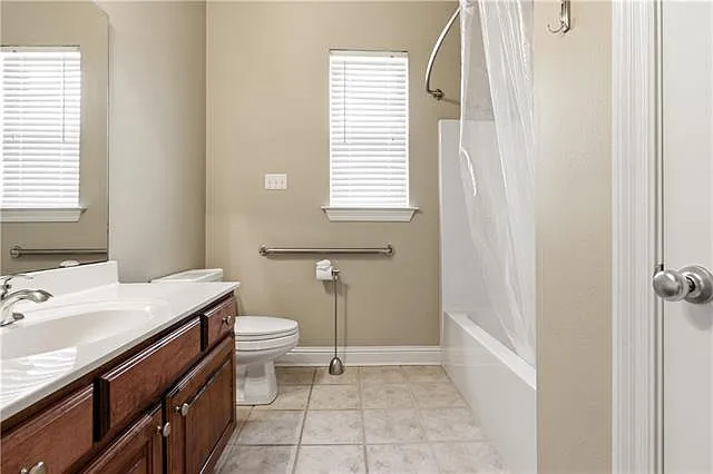 711 Lionel Ct — Photo 14