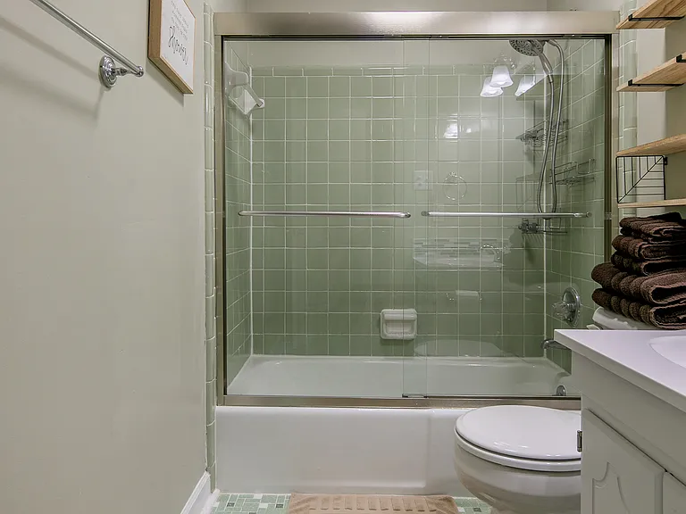 126 Golf Dr — Photo 29