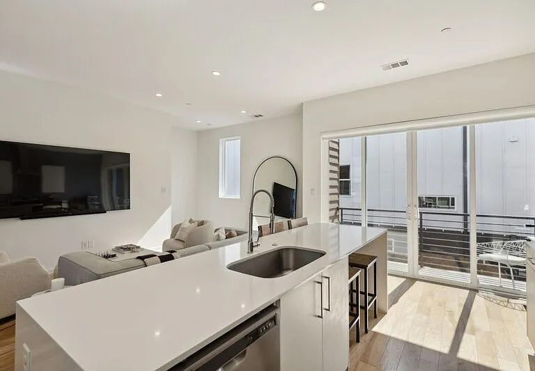 1514 N Washington Ave #102 — Photo 13