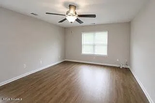 3 bed, 2.5 bath, 2386 sqft, $2,200 — Photo 4