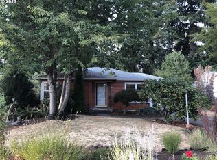 8833 NE Russell St, Portland, OR 97220