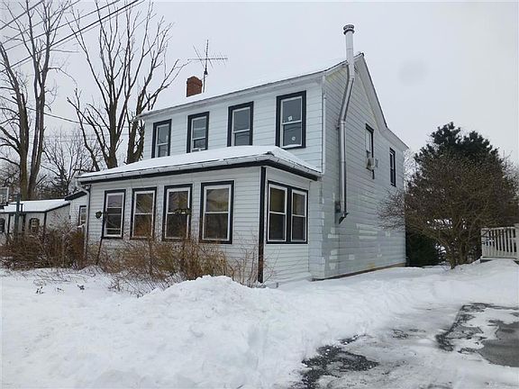 4th image of 7 W Hunter St