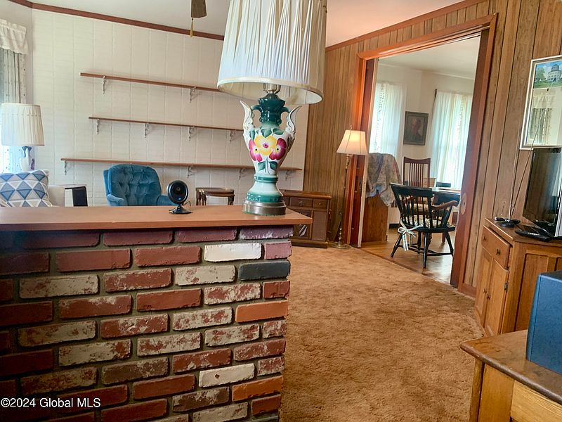 3rd image of 813 Gerling Street
