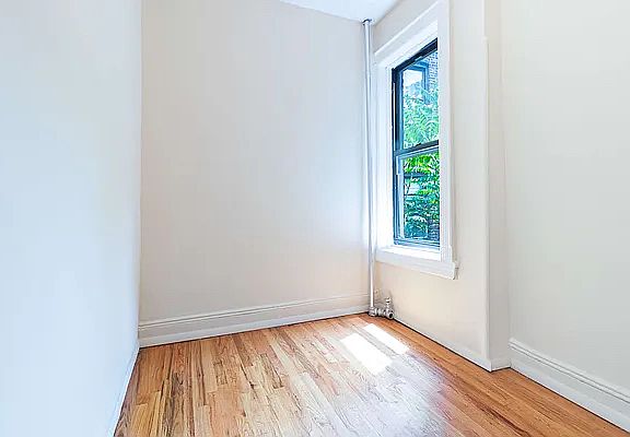 5th image of 37A Bedford St APT 44
