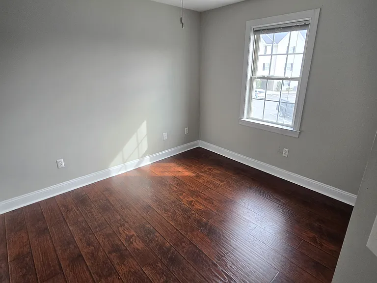 757 Wyndhurst Dr — Photo 7