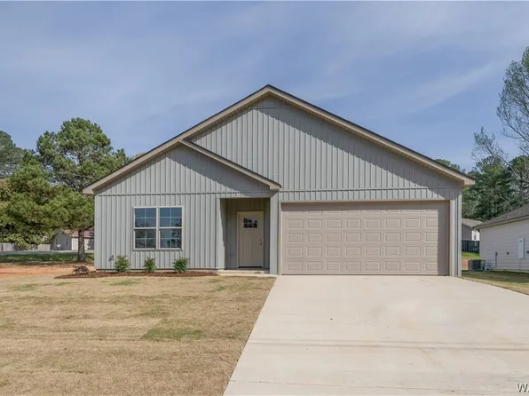 7210 37th St, Northport, AL 35473