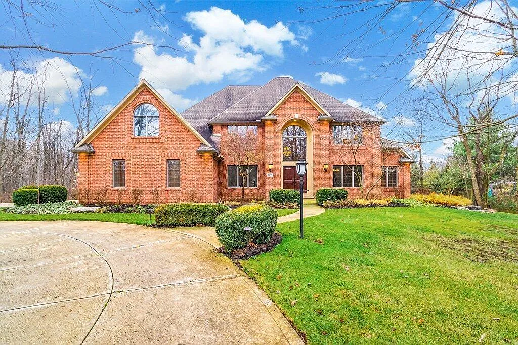 8639 Albury Ct photo 1