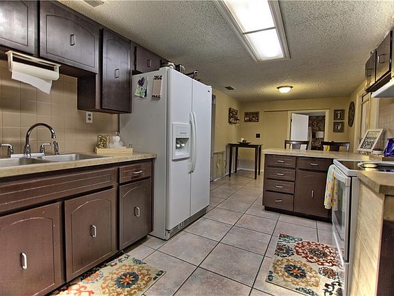 5th image of 5834 Mariposa Dr