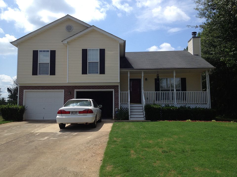2nd image of 1110 Owens Cir