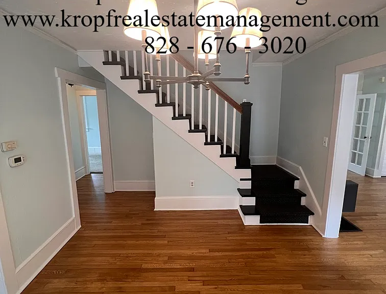 138 Murdock Ave — Photo 8