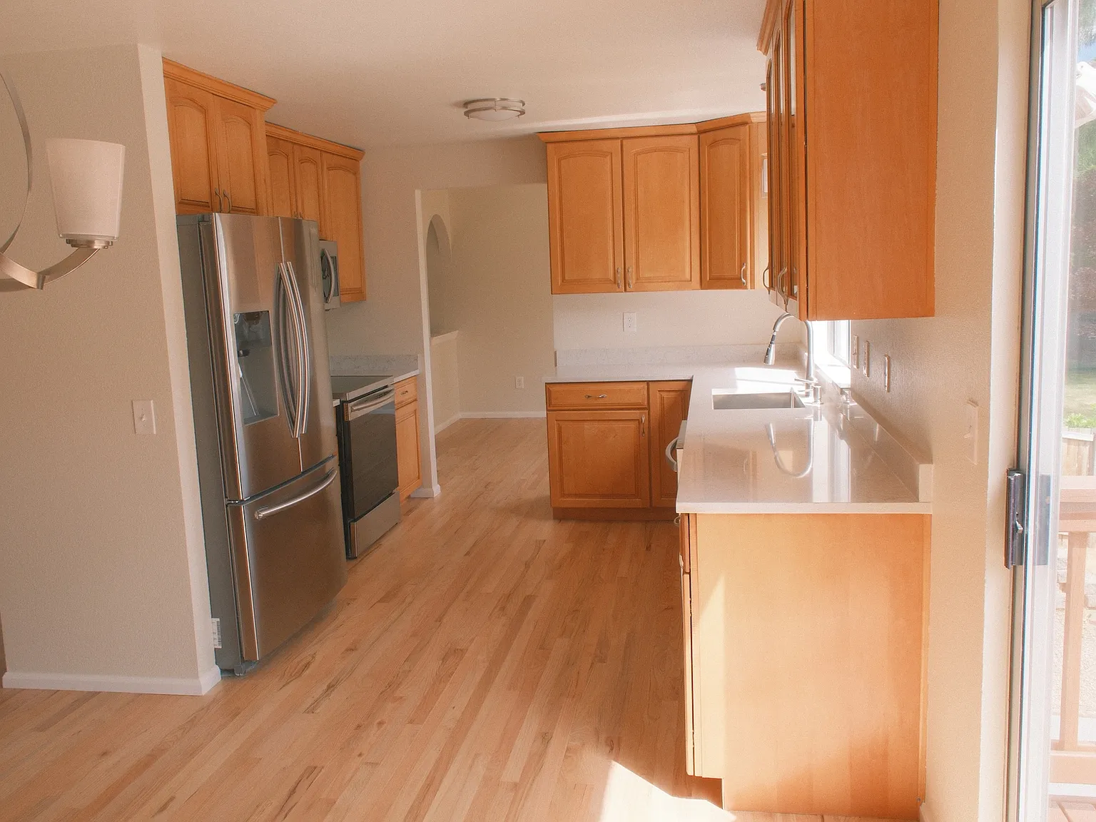 5 bed, 2950 sqft, $3,990 — Photo 4