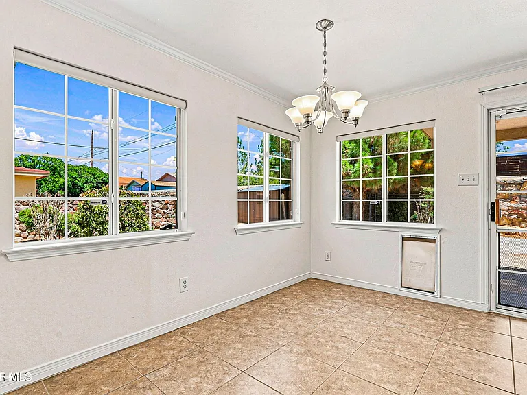 6340 Modesta St — Photo 32
