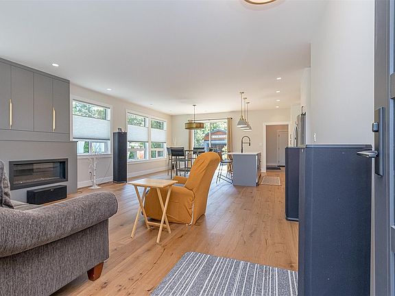 5th image of 10647 Olsen Rd