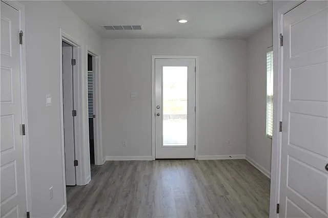 6545 Cypress Vine Ct — Photo 10