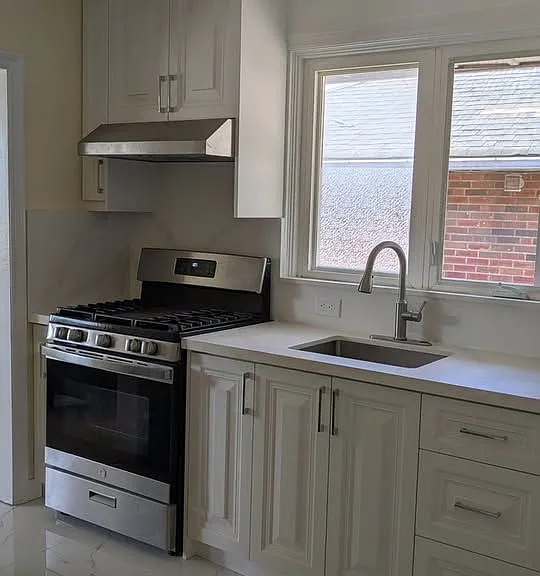 15 Beacham Cres #MAIN — Photo 7
