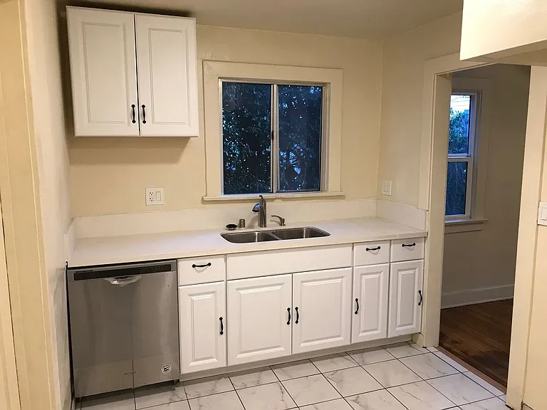 3615 Edenhurst Ave — Photo 4