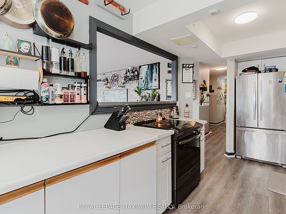 5th image of 26 Hanover Rd #1101