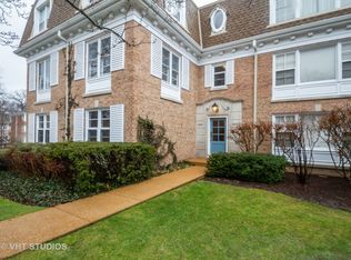 2230 Central St APT 2, Evanston, IL 60201
