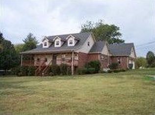 87 Trousdale Ferry Pike, Gordonsville, TN 38563