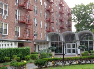 54-44 Little Neck Pkwy #3J, little neck, NY 11362