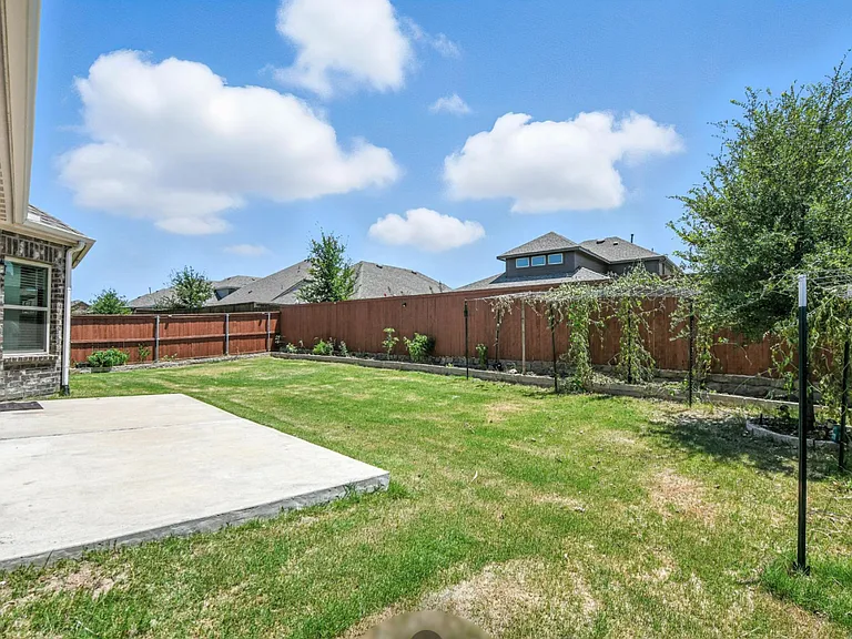 913 Cobalt Dr — Photo 38