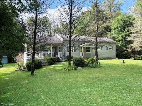 5396 Mennonite Rd, Mantua, OH 44255