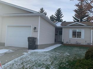 8160 27th Ave NW, Edmonton, AB T6K4C9