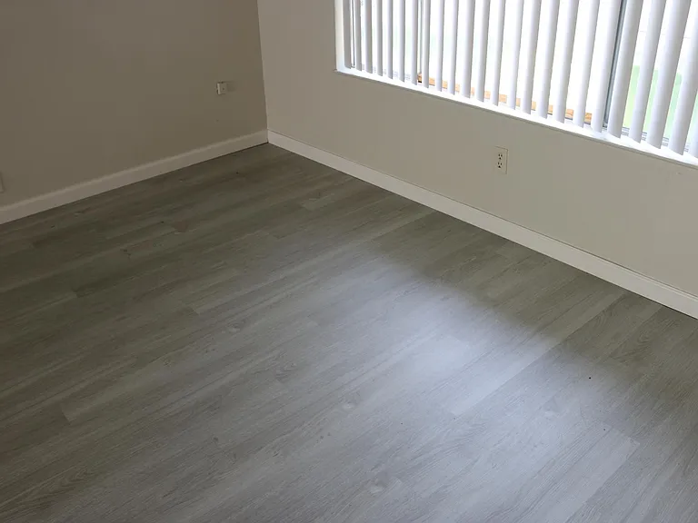 617 W Granger Ave #27 — Photo 13