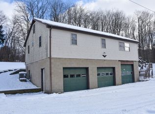 379 Fairview Rd, Fredonia, PA 16124