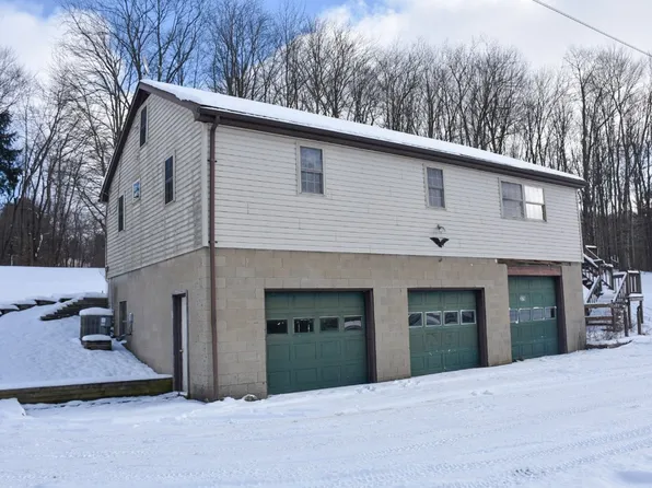 379 Fairview Rd, Fredonia, PA 16124