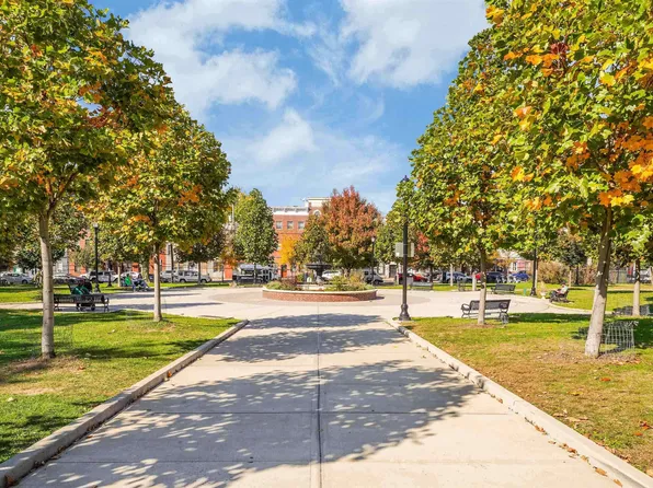 106 Griffith Street image 25 of 40