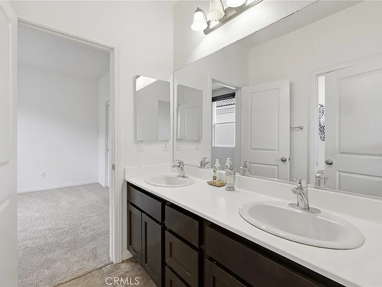 26844 Albion Way — Photo 16