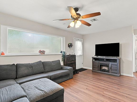 5th image of 1162 Striebel Rd