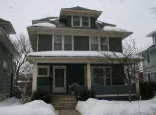 921 1st St SW, Rochester, MN 55902