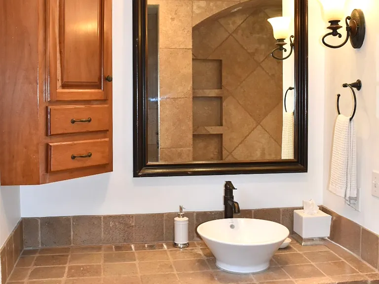 4408 E Calle Feliz — Photo 8