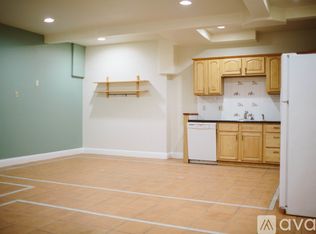 688 Rand Ave #1, Oakland, CA 94610