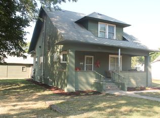 310 W North Maple St, Beresford, SD 57004