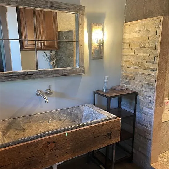 2115 Kemp Dr #1 — Photo 20
