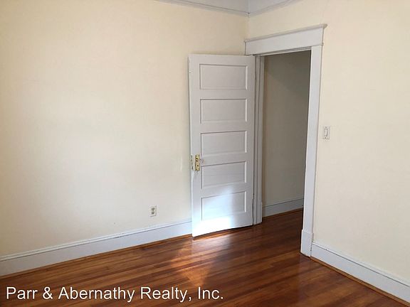 2nd image of 209 S 17th Ave