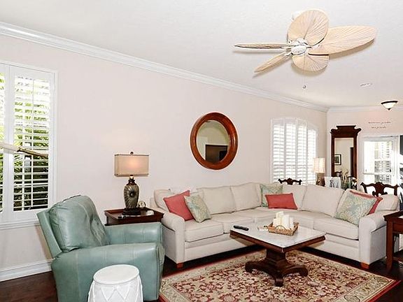 5th image of 4862 Whispering Oaks Dr