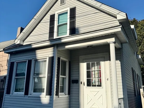 4 Walnut St, Taunton, MA 02780
