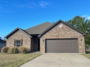 1827 Kenmore Dr, Benton, AR 72015