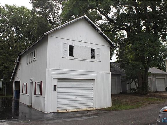 5th image of 222 Lehman Ave