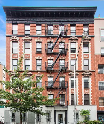 Sold by Douglas Elliman | media 25