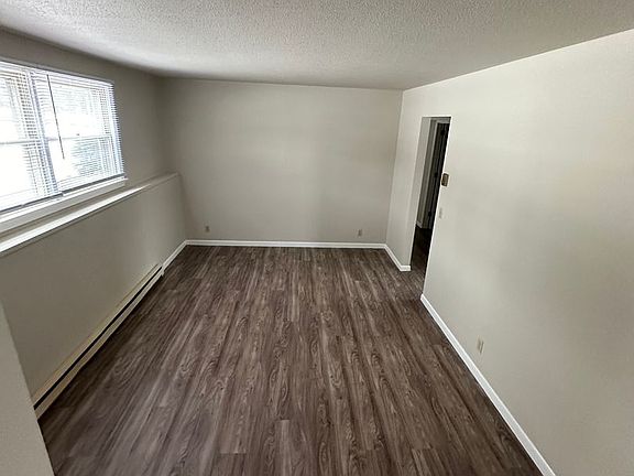 3rd image of 2306-2308 Corona Ave