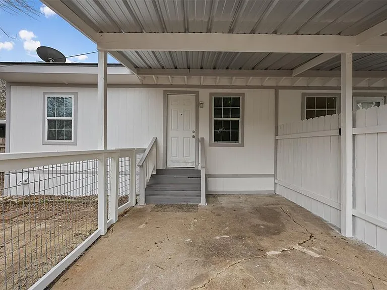901 Valdez St #A — Photo 12